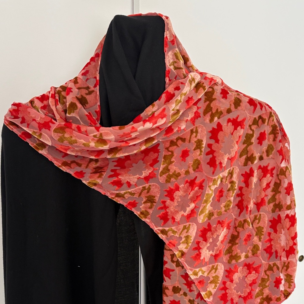 Kevin O’Brien Studio Handmade Floral Patterned Scarf - Red and Brown